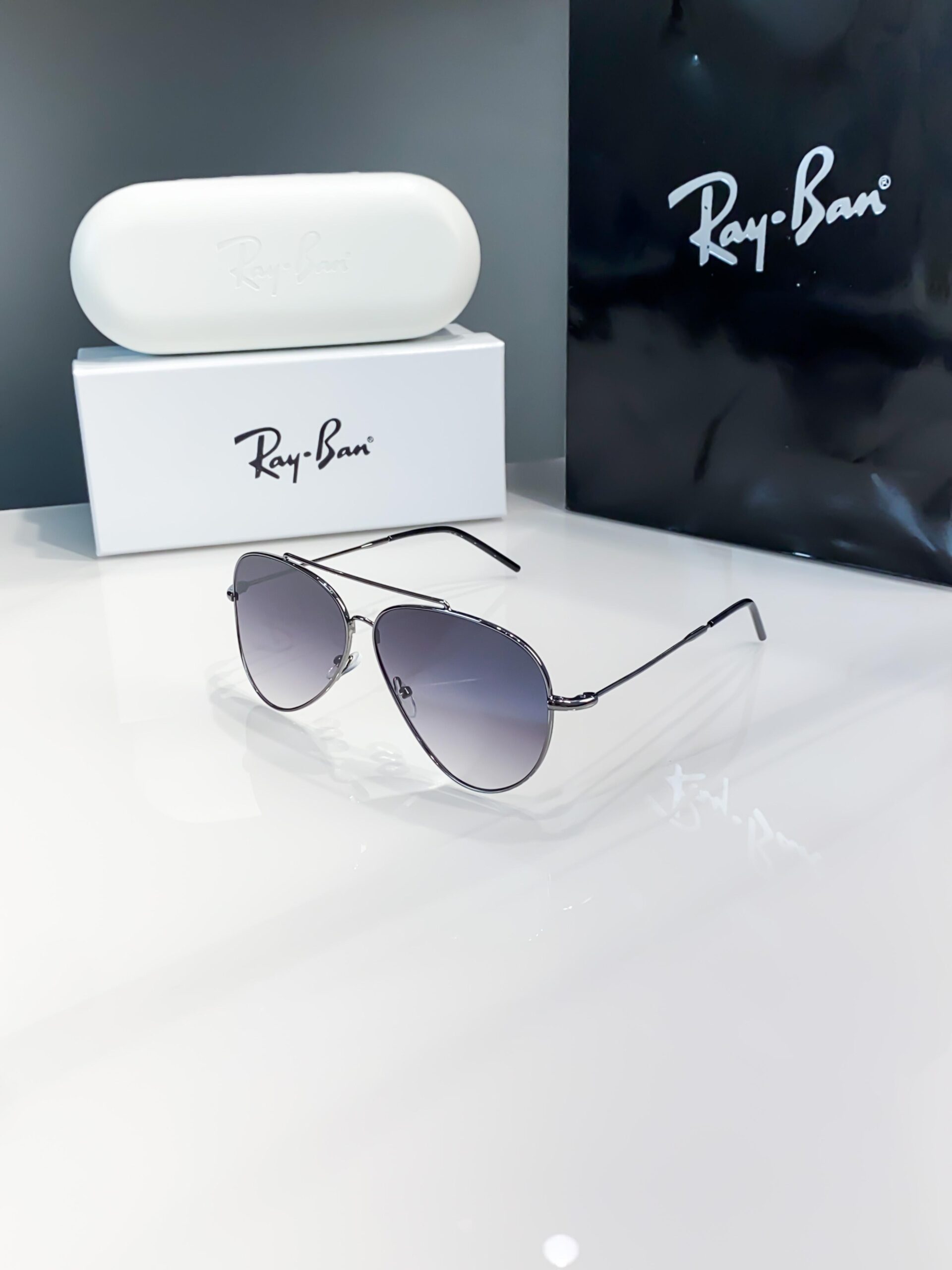 Rayban reverse black shaded 2226-89
