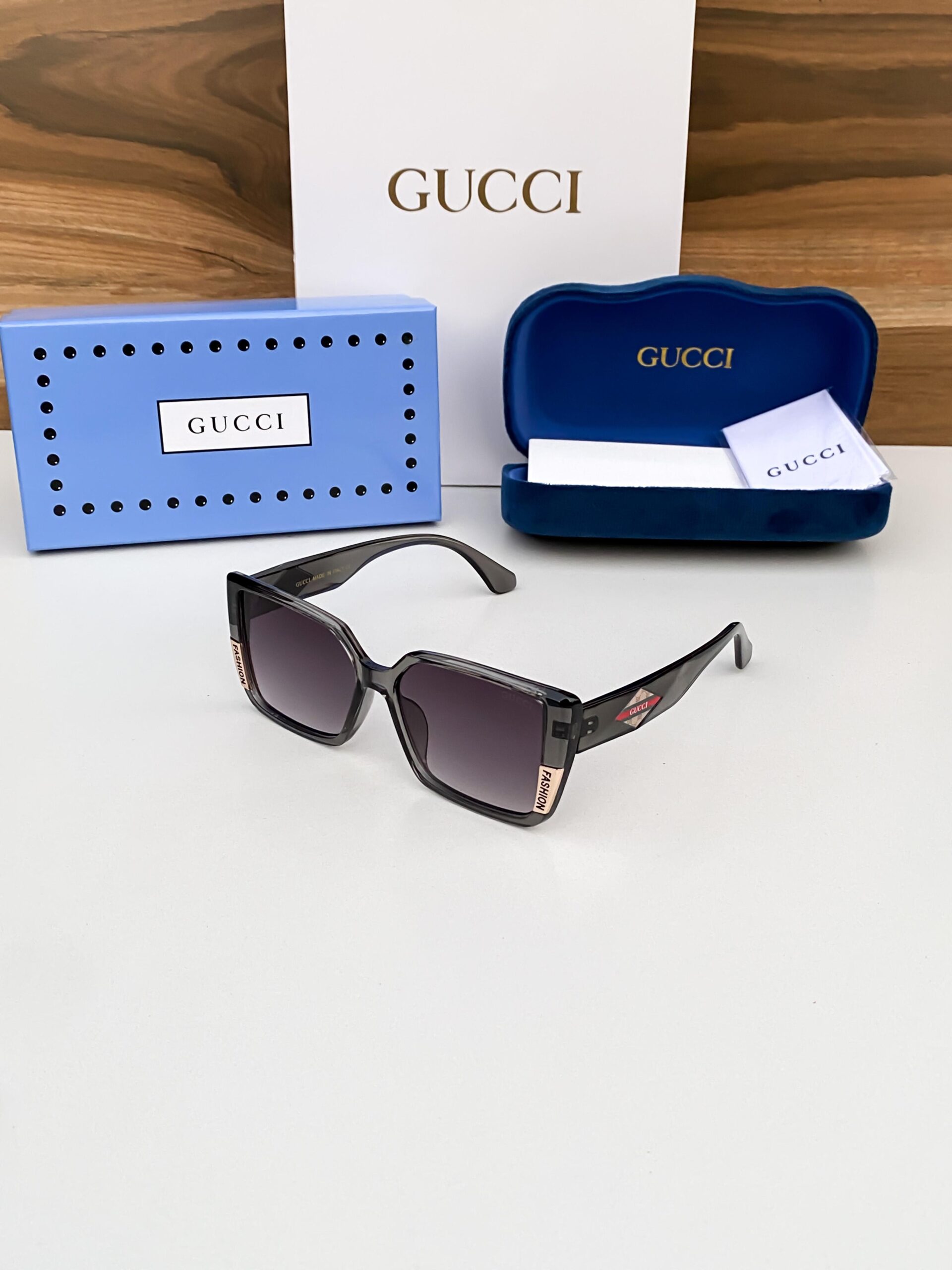 Gucci_grey_9087-89