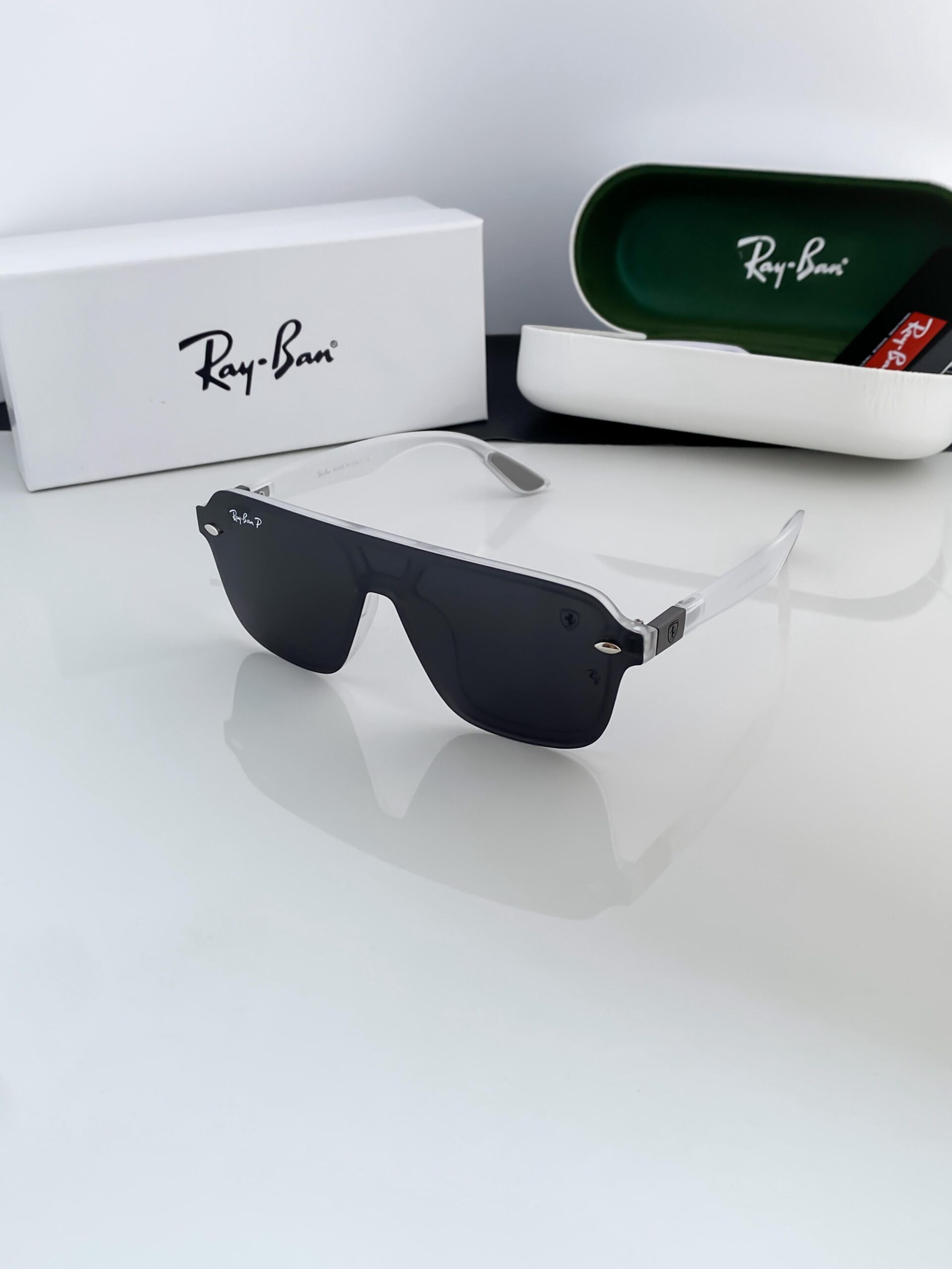 Rayban white black 4904-1