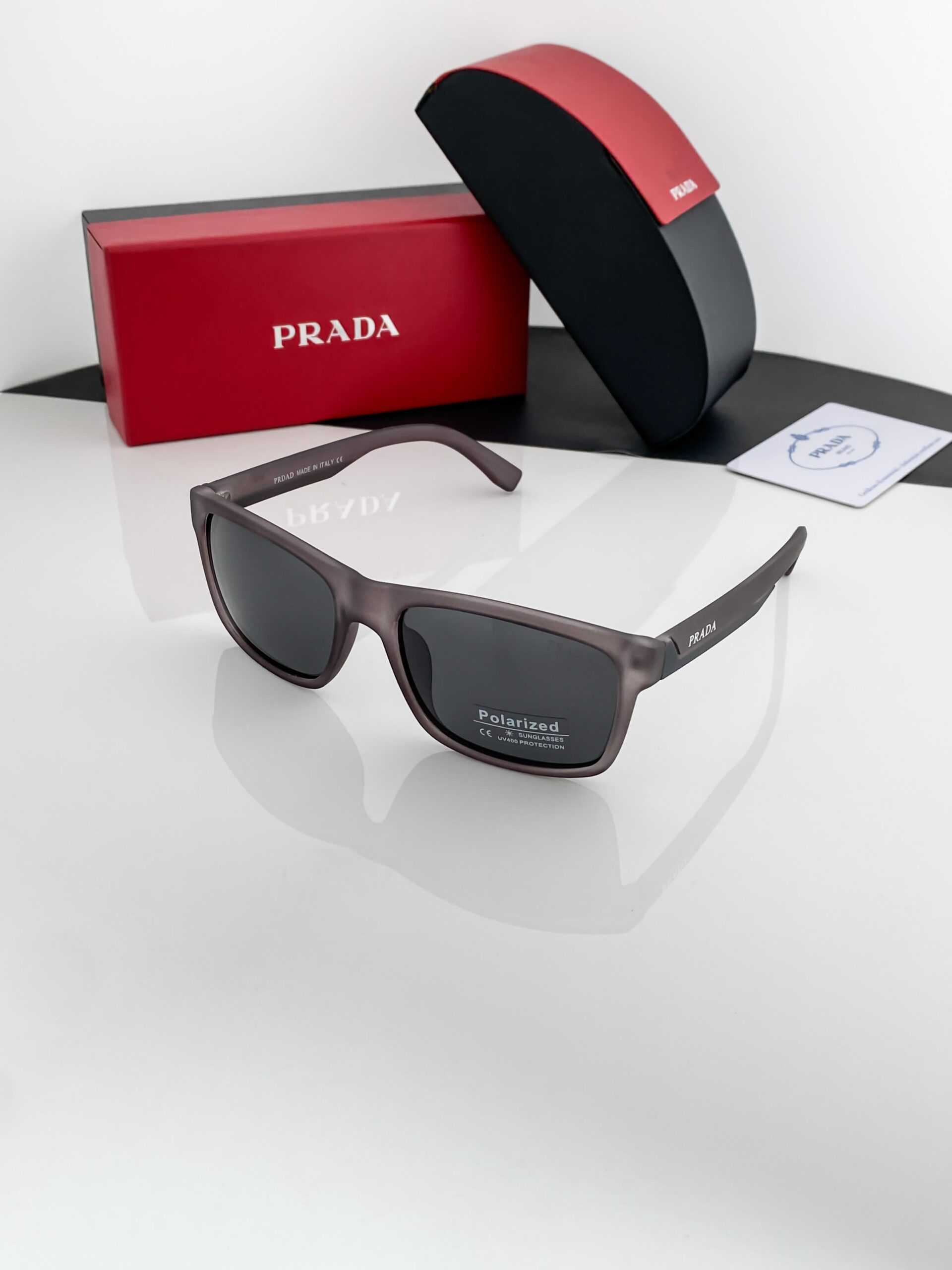 Prada_grey_black_0892