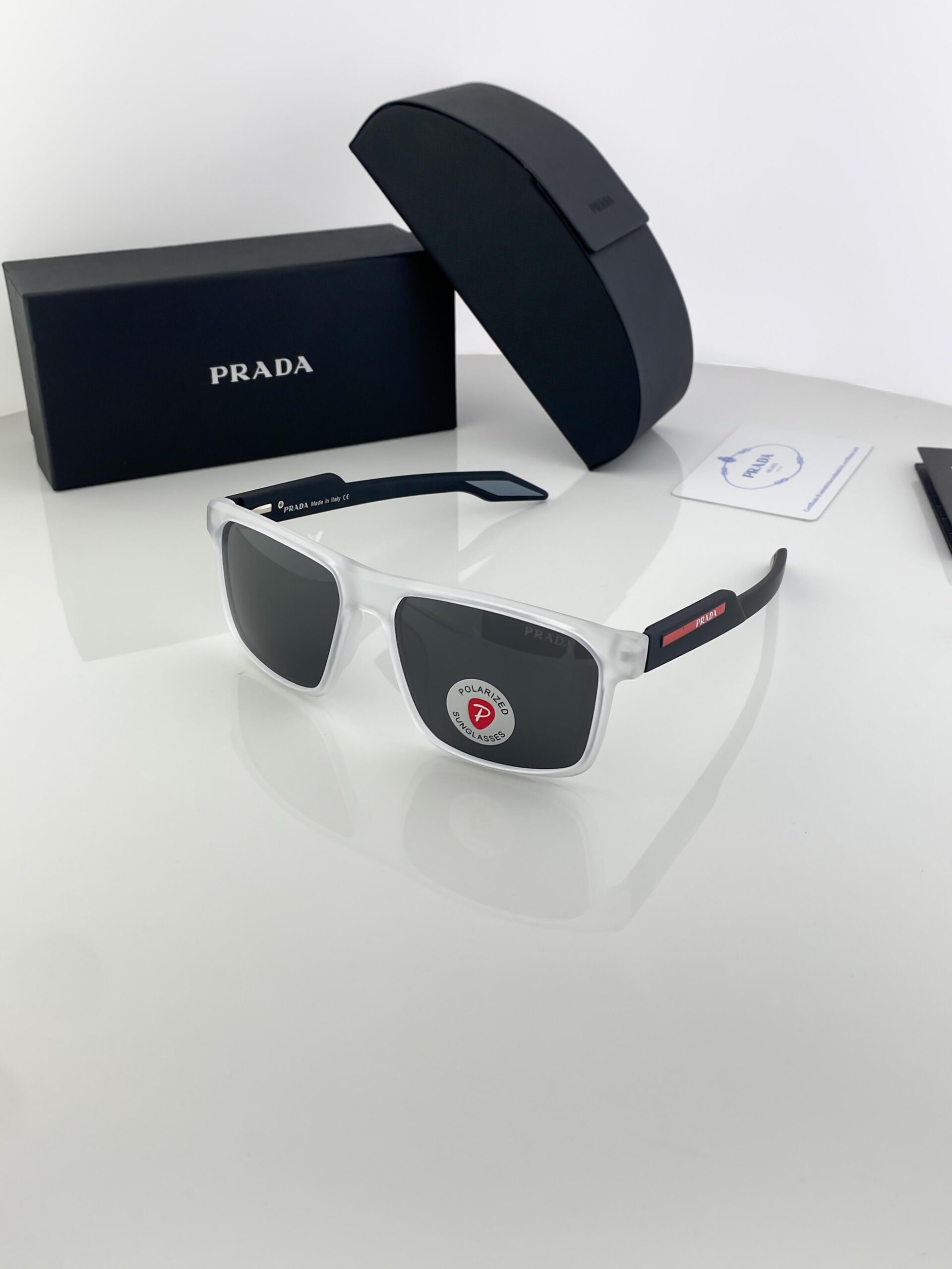 Prada_black_white_2438