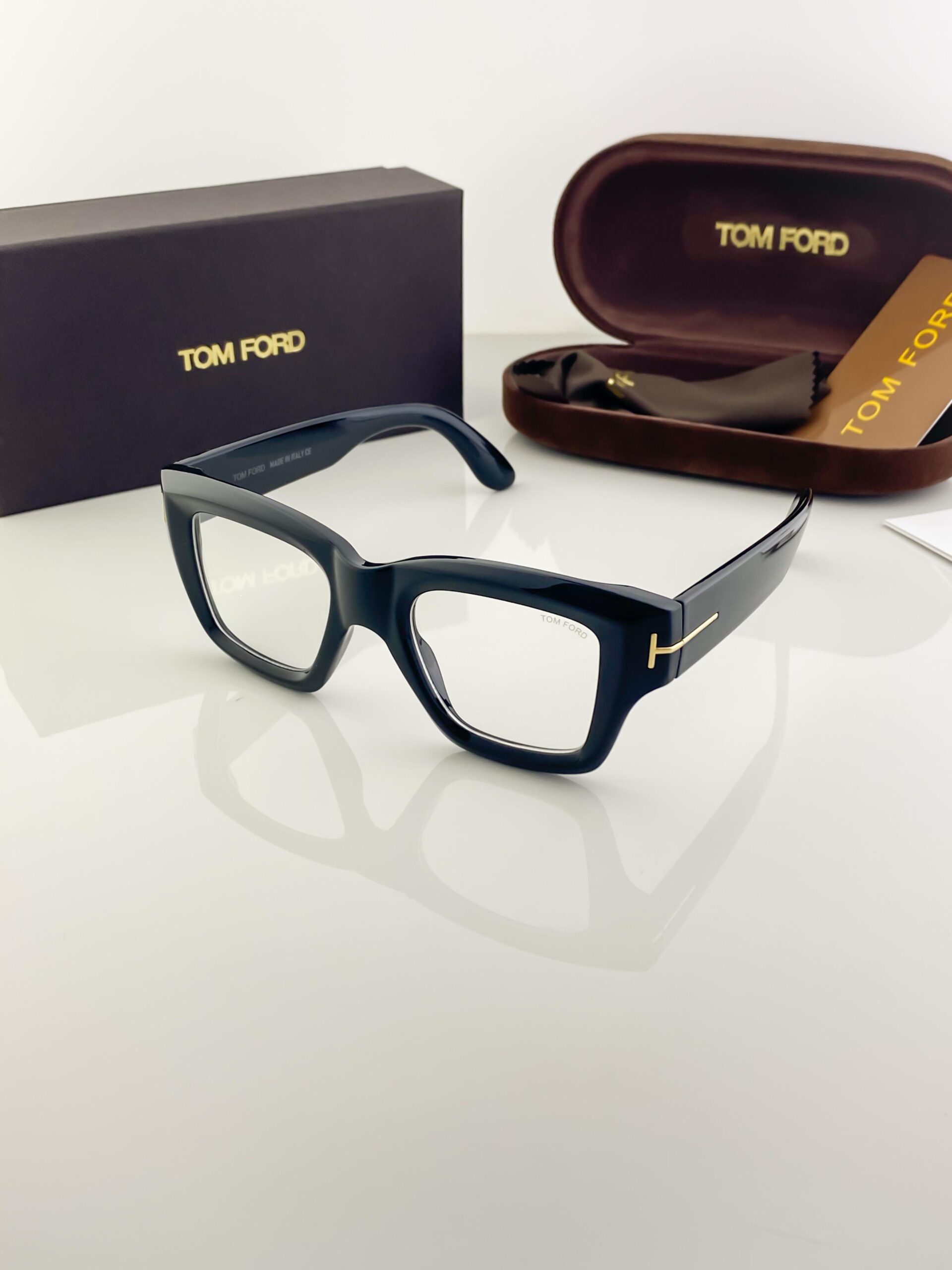 Tomford black frem 184