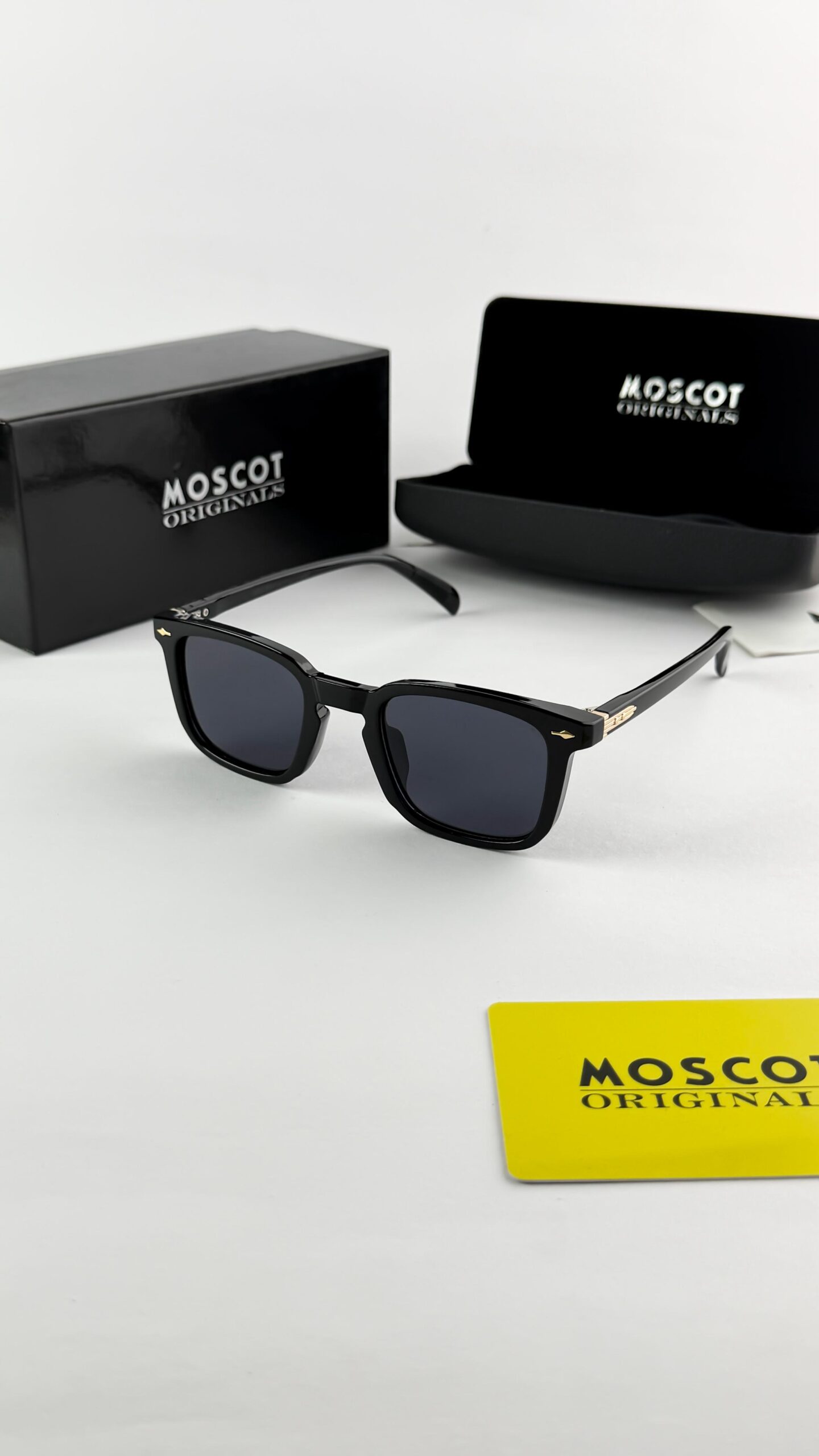 MOSCOT BLACK 98122