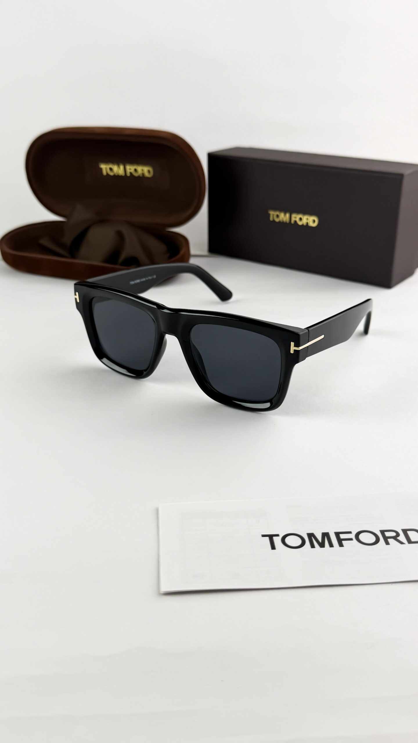 Tomford black 259