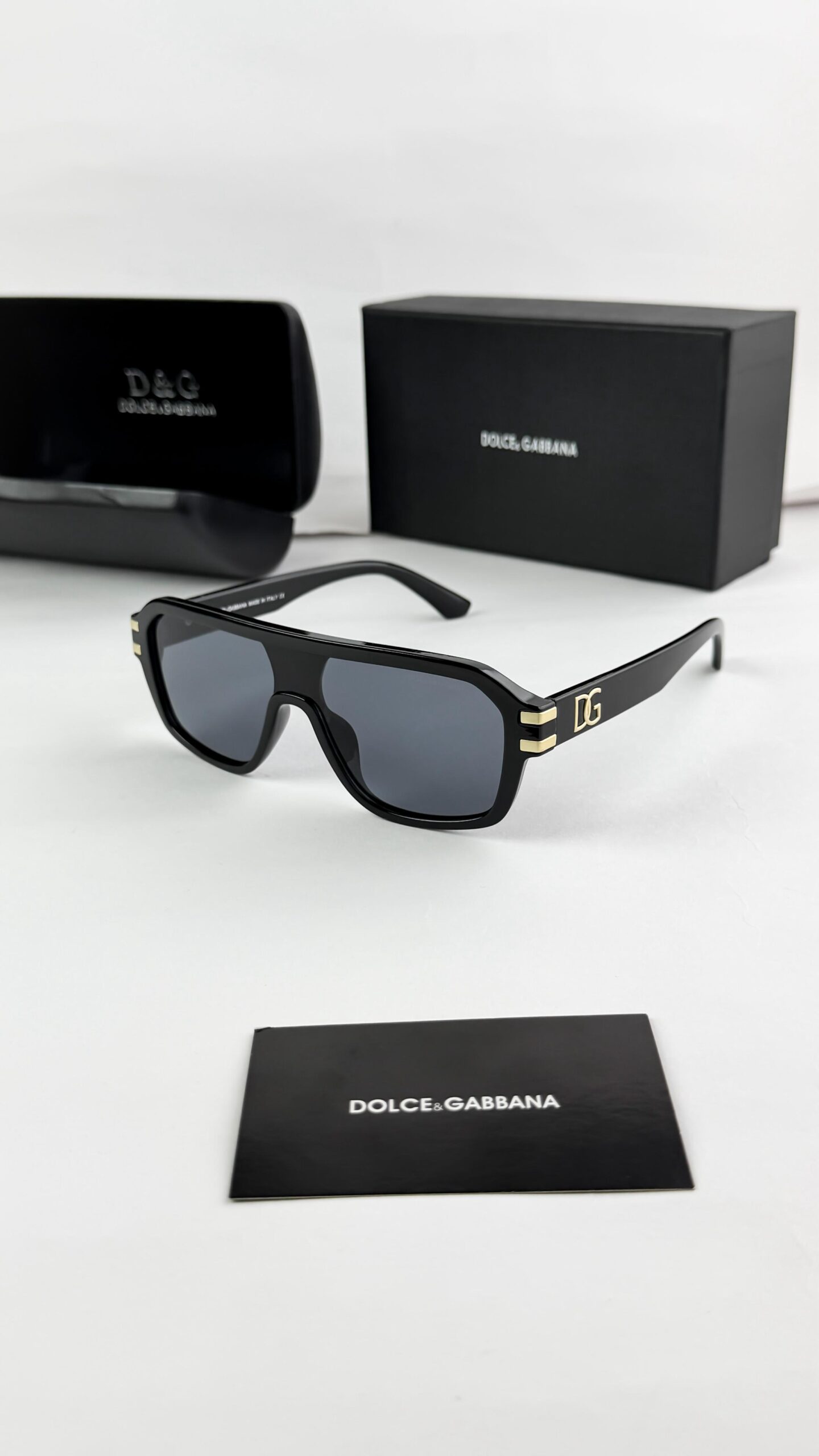DOLCE_GABBANA_gold_black_4952